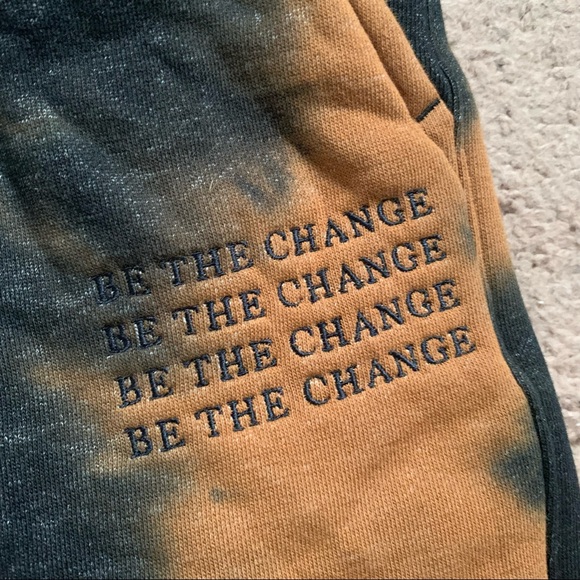 Balance Athletica ‘Affirmation’ Short (S) - dust devil - Picture 3 of 5